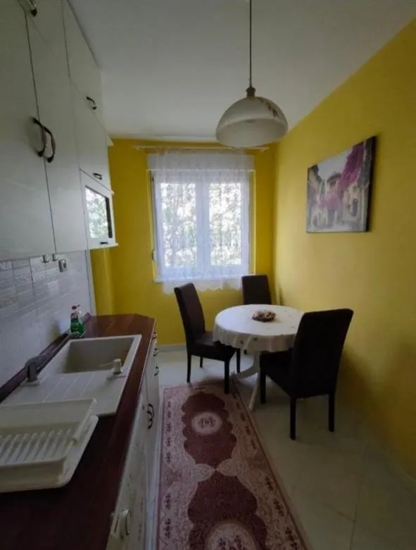 Izdavanje, stan, 58m², Podgorica, Crna Gora