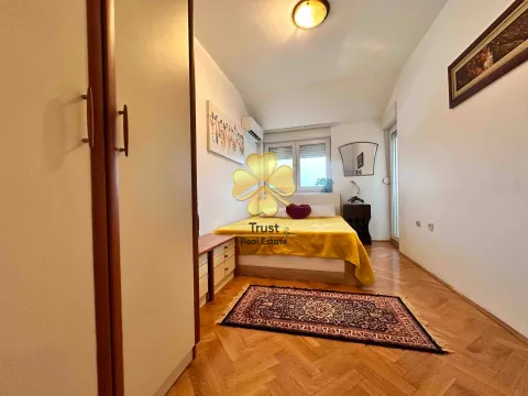 Rent, three bedroom apartment, 105m², Stari Aerodrom, Podgorica - image 7