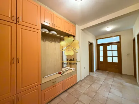 Izdavanje, trosoban stan, 110m², Podgorica, Crna Gora - image 8