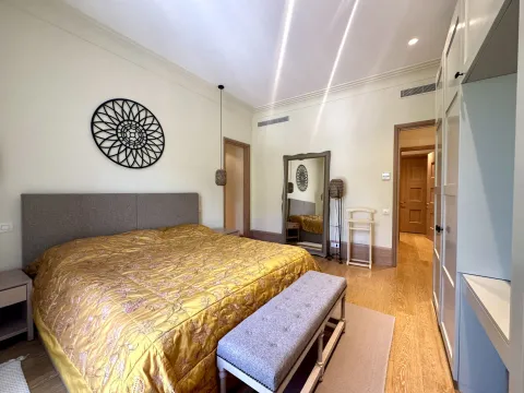 Izdavanje, četvorosoban stan, 228m², Porto Montenegro, Tivat - image 12