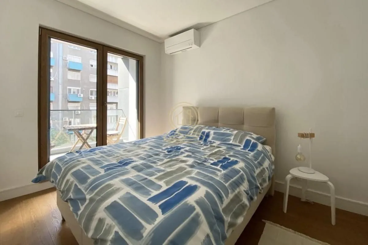 Izdavanje, dvosoban stan, 62m², Sarajevska, Beograd