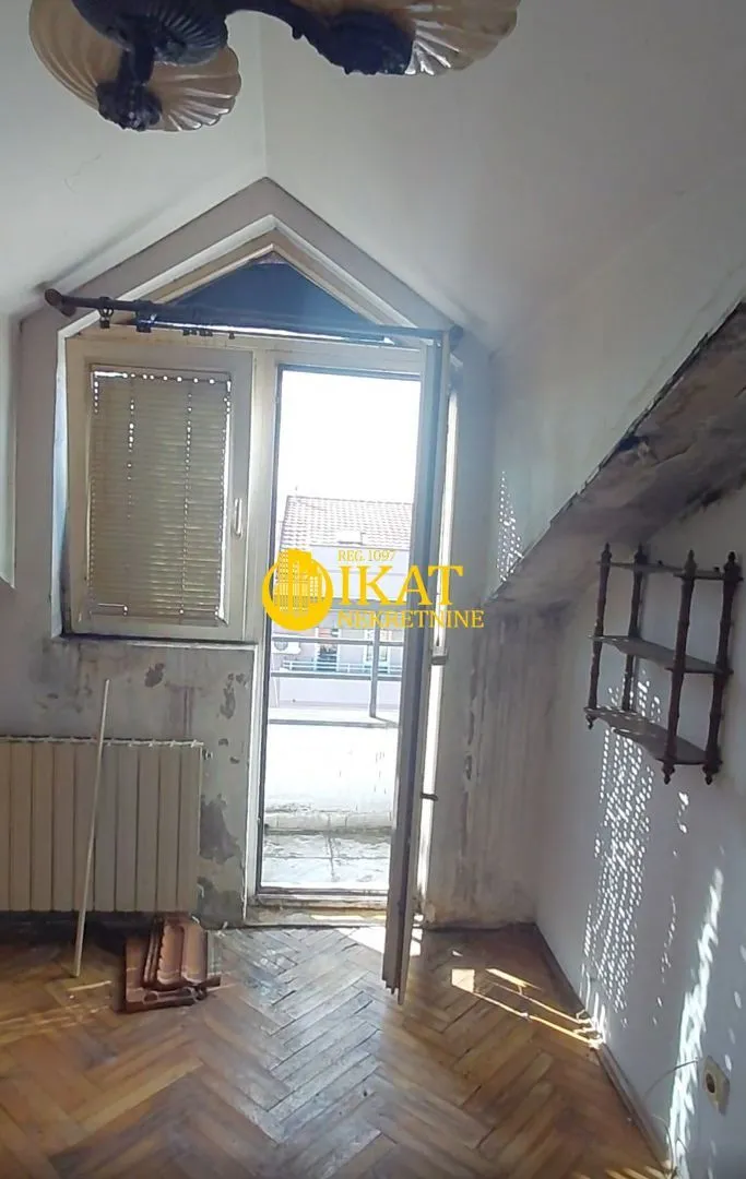 Prodaja, četvorosoban stan, 93m², Bogoslovija, Palilula Sve Podlokacije