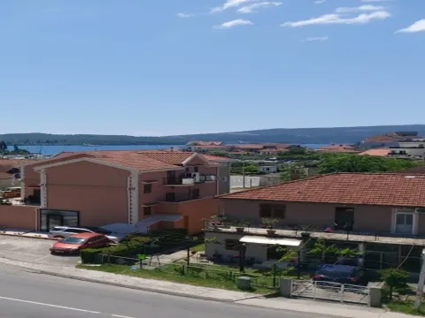 Prodaja, trosoban stan, 240m², Centar, Tivat - image 4