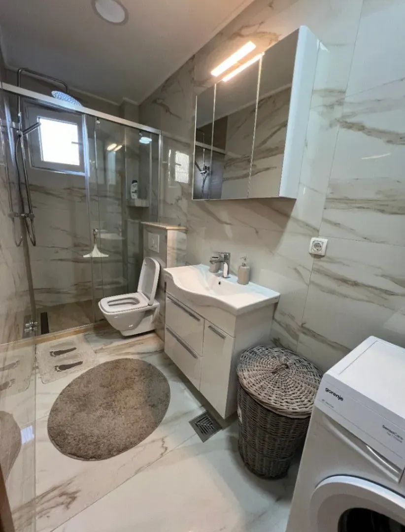 Izdavanje, jednosoban stan, 45m², Ilino, Bar