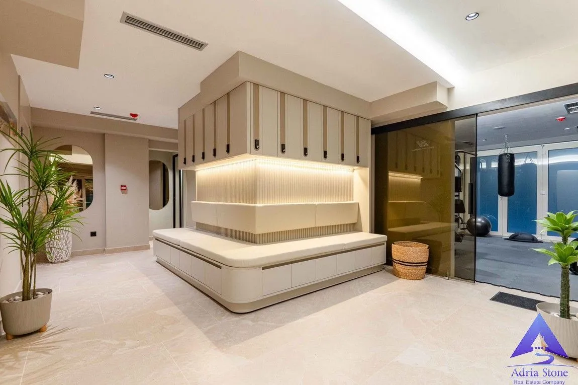 Izdavanje, poslovni prostor, 350m², Pržno, Budva