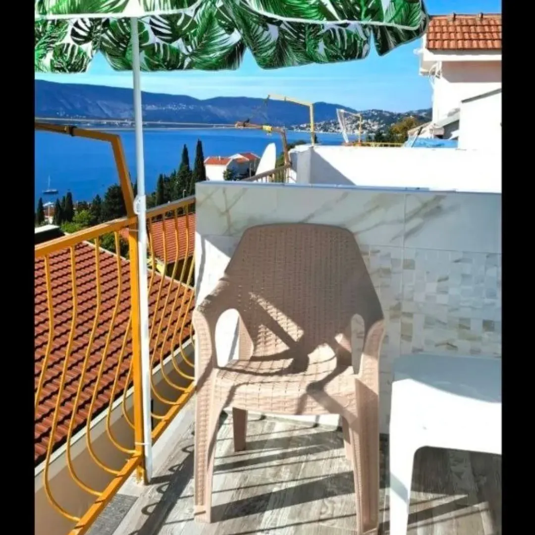 Rent, one bedroom apartment, 17m², Kumbor, Herceg Novi