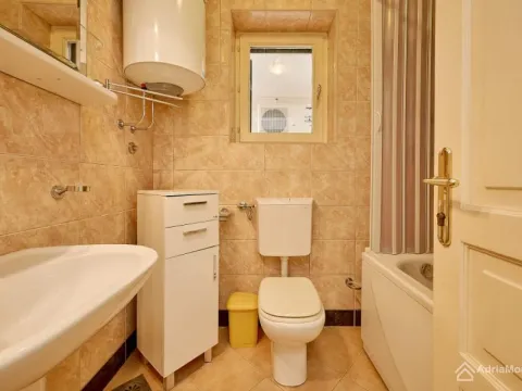 Sale, four bedroom apartment, 131m², Sveti Stefan, Budva - image 6