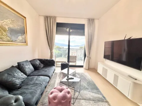 Prodaja, jednosoban stan, 56m², Donja Lastva, Tivat