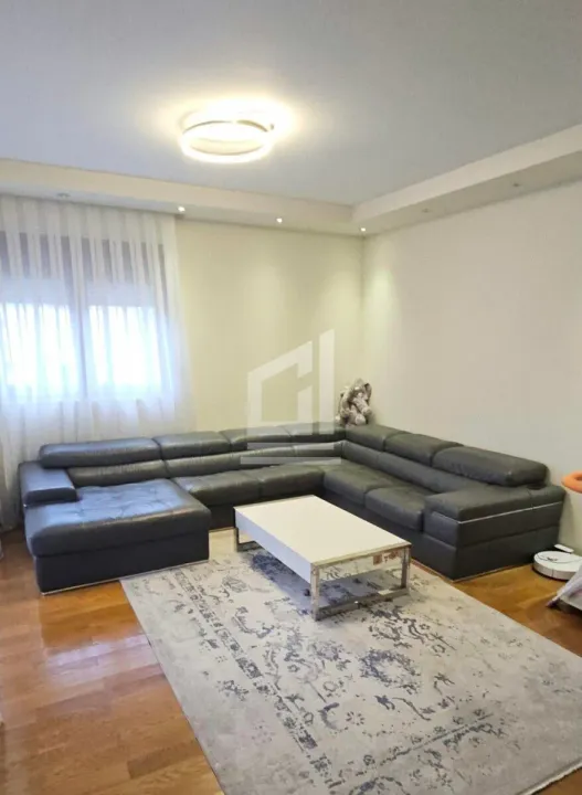 Sale, three bedroom apartment, 93m², Centar, Bar