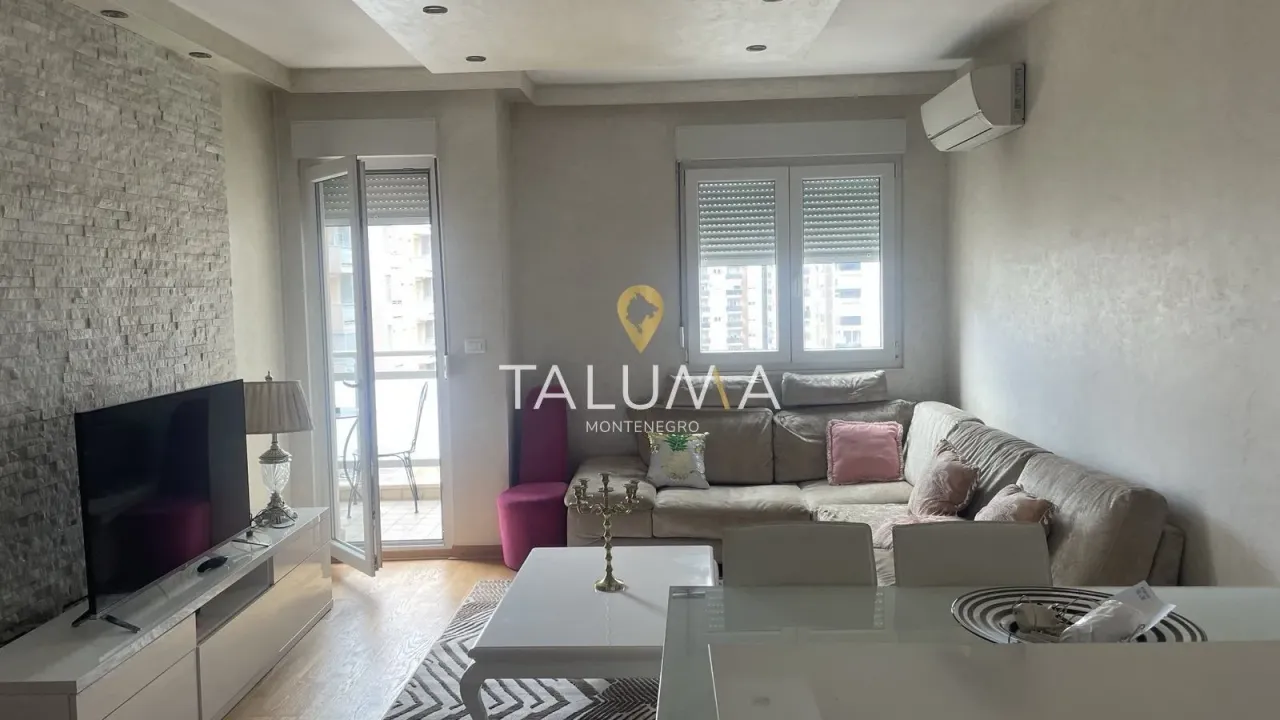 Rent, two bedroom apartment, 63m², City Kvart, Podgorica