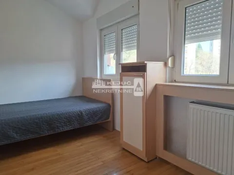 Prodaja, trosoban stan, 79m², Kanarevo Brdo, Beograd - image 10