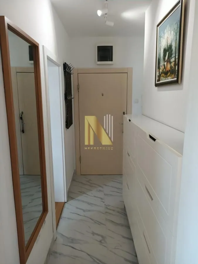 Izdavanje, dvosoban stan, 53m², Adamovićevo Naselje, Novi Sad Sve Podlokacije
