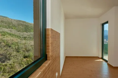 Sale, two bedroom apartment, 63m², Bečići, Budva - image 8