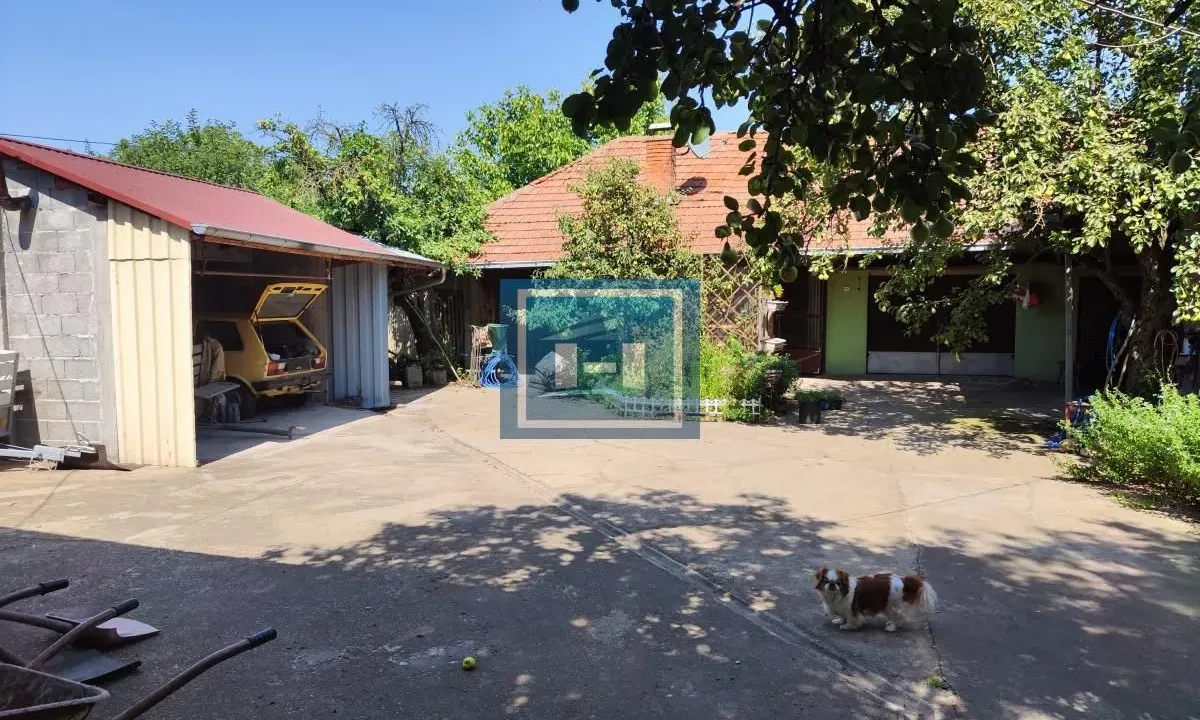 Prodaja, kuća, 200m², Majur, Jagodina