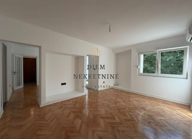 Prodaja, dvosoban stan, 72m², Pobrežje, Podgorica