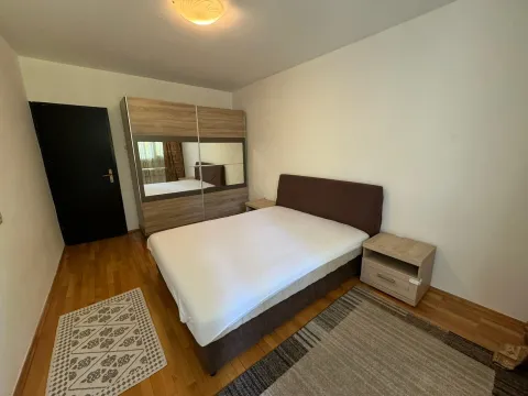 Izdavanje, jednosoban stan, 60m², Blok 5, Podgorica - image 9