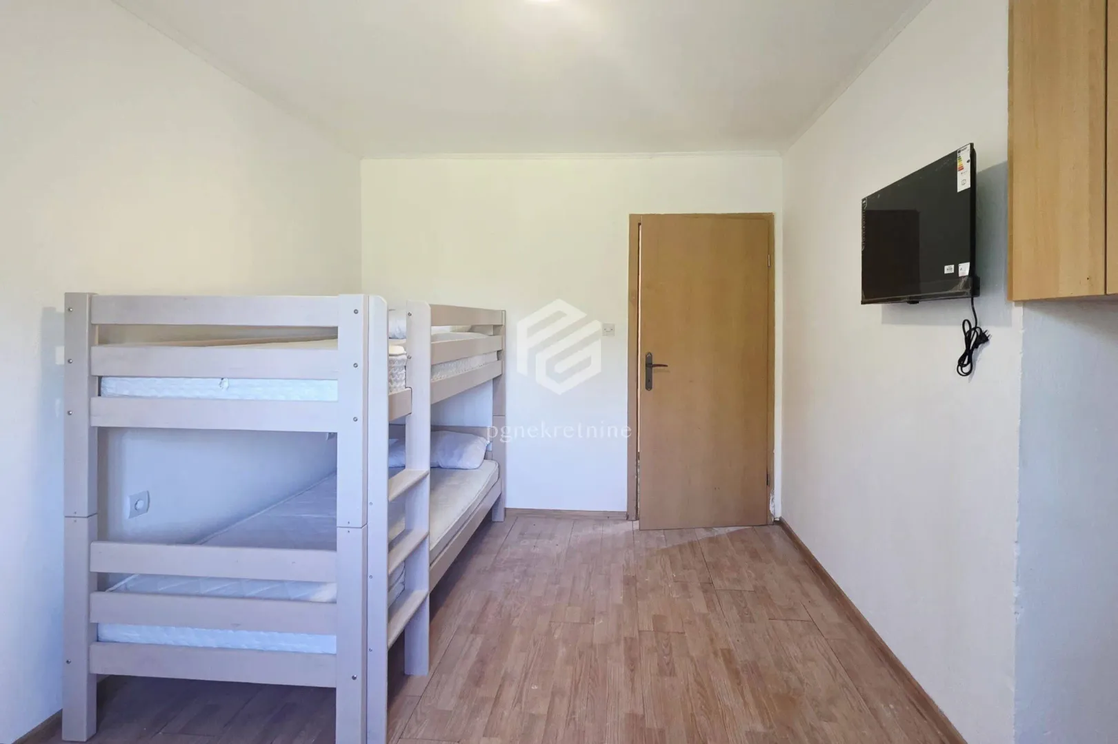 Rent, apartment, 346m², Velje Brdo, Podgorica