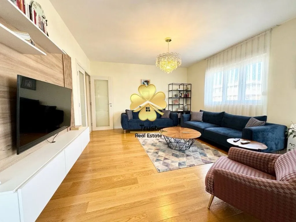 Rent, three bedroom apartment, 100m², Central Point, Podgorica