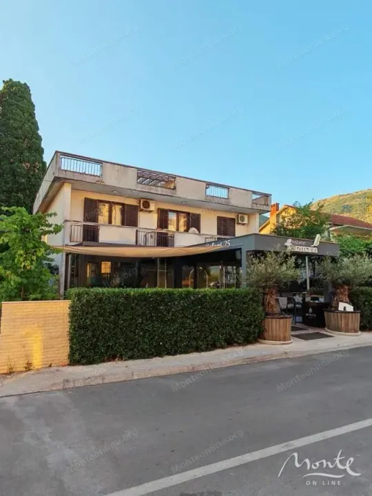 Sale, office space, 242m², Kalimanj, Tivat