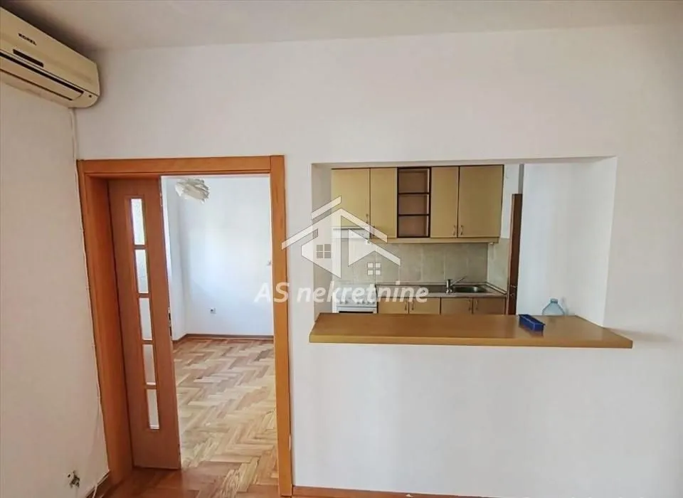 Rent, three bedroom apartment, 75m², Novi Beograd Sve Podlokacije, Beograd