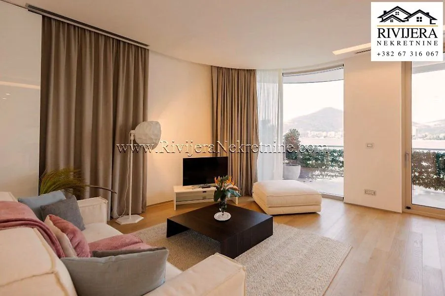 Sale, two bedroom apartment, 146m², Bečići, Budva