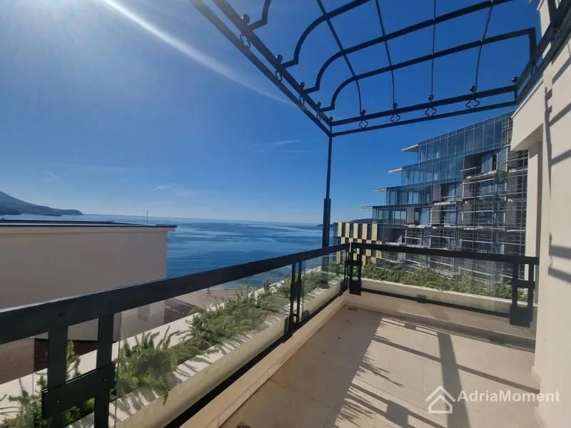 Prodaja, dvosoban stan, 113m², Bečići, Budva