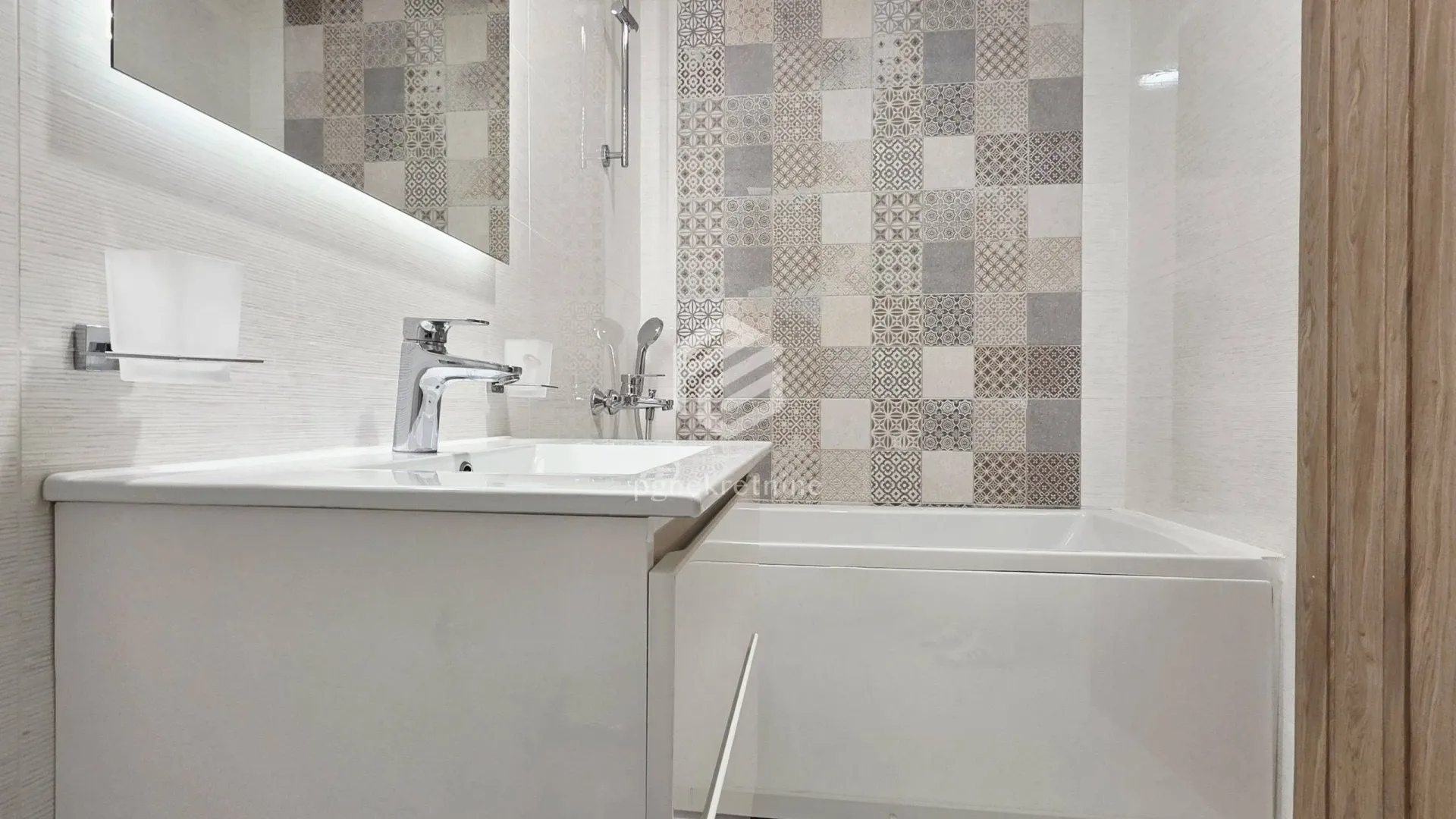 Rent, two bedroom apartment, 69m², City Kvart, Podgorica