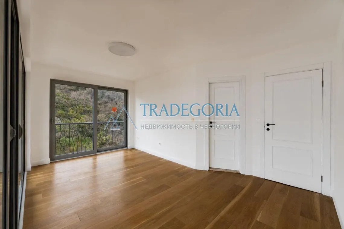 Prodaja, trosoban stan, 160m², Pržno, Budva