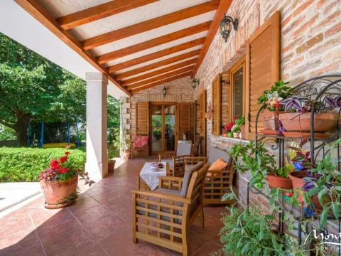 Prodaja, kuća, 305m², Orahovac, Kotor - image 11