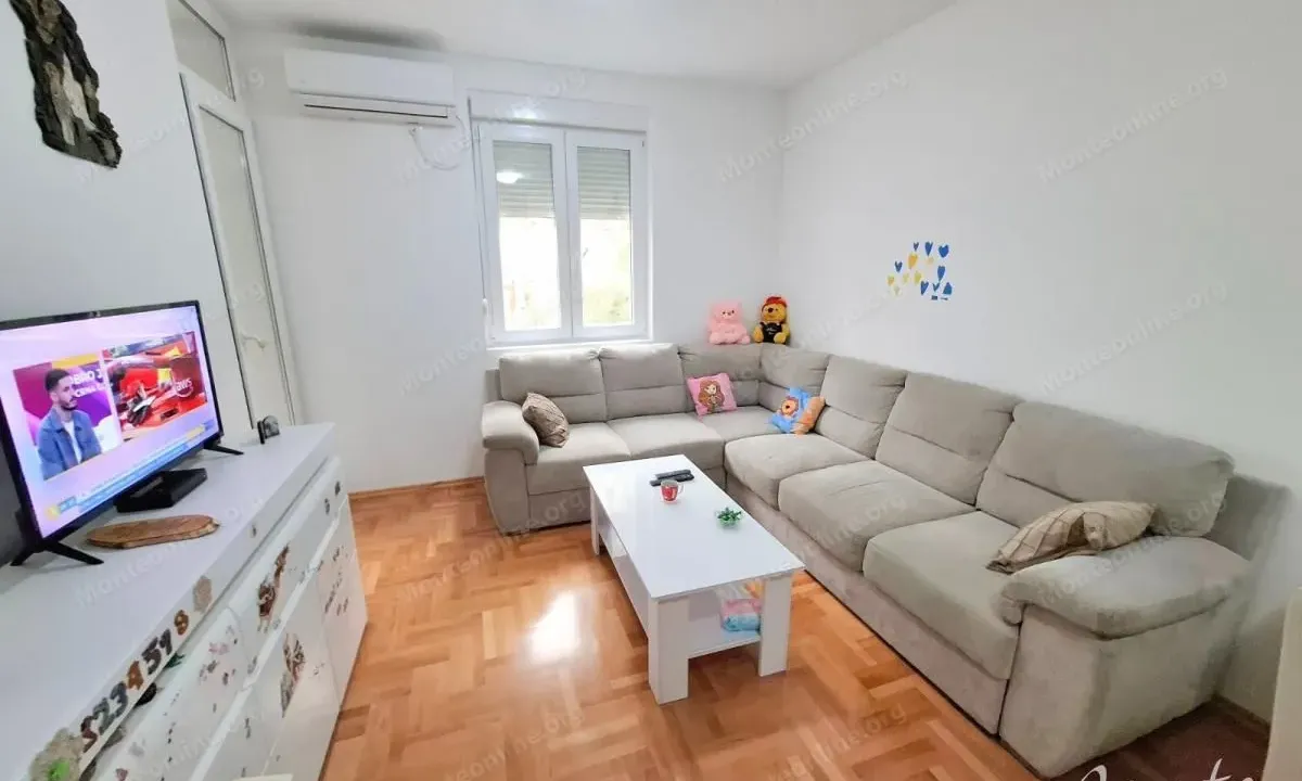 Prodaja, dvosoban stan, 67m², Dubovica, Budva