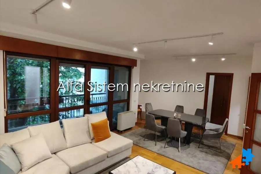 Rent, four bedroom apartment, 120m², Kalenić Pijaca, Vračar Sve Podlokacije