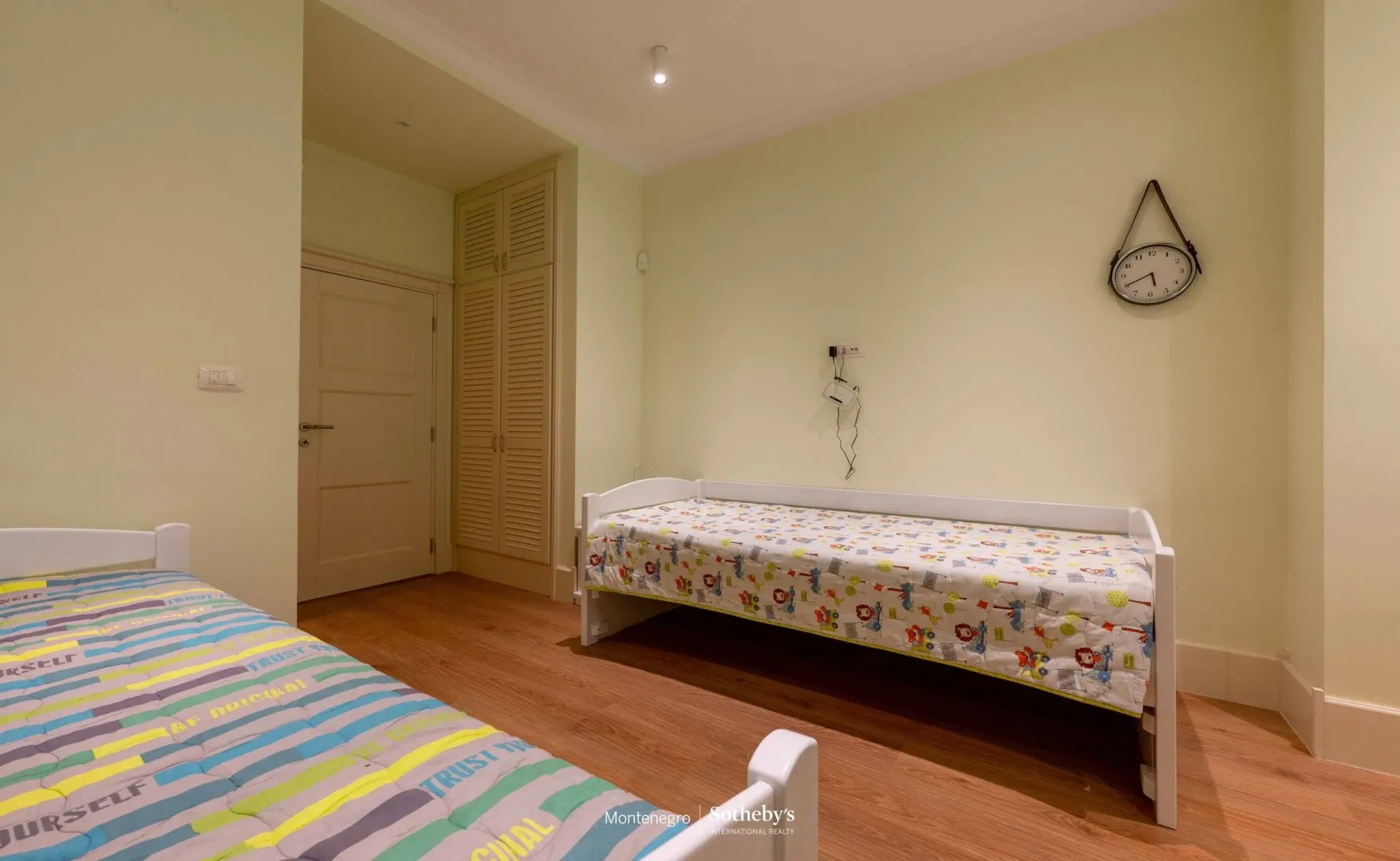 Prodaja, kuća, 326m², Stoliv, Kotor