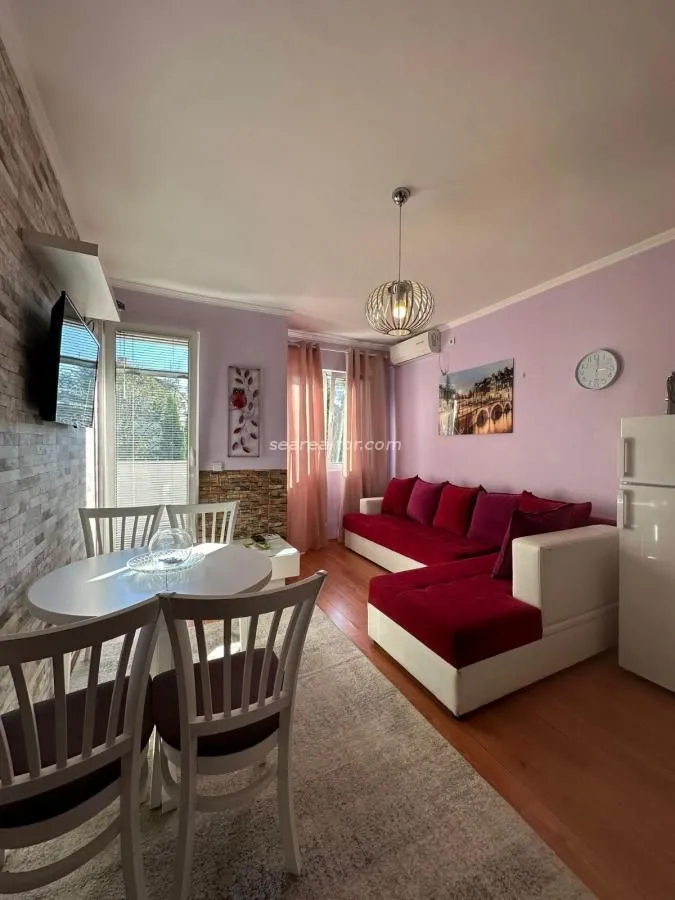 Rent, two bedroom apartment, 75m², Centar, Tivat