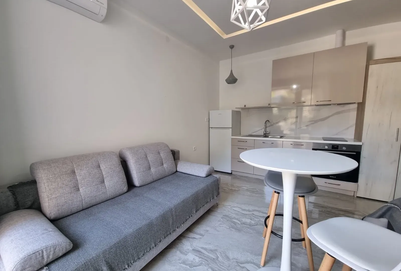 Prodaja, garsonjera, 54m², Rafailovići, Budva