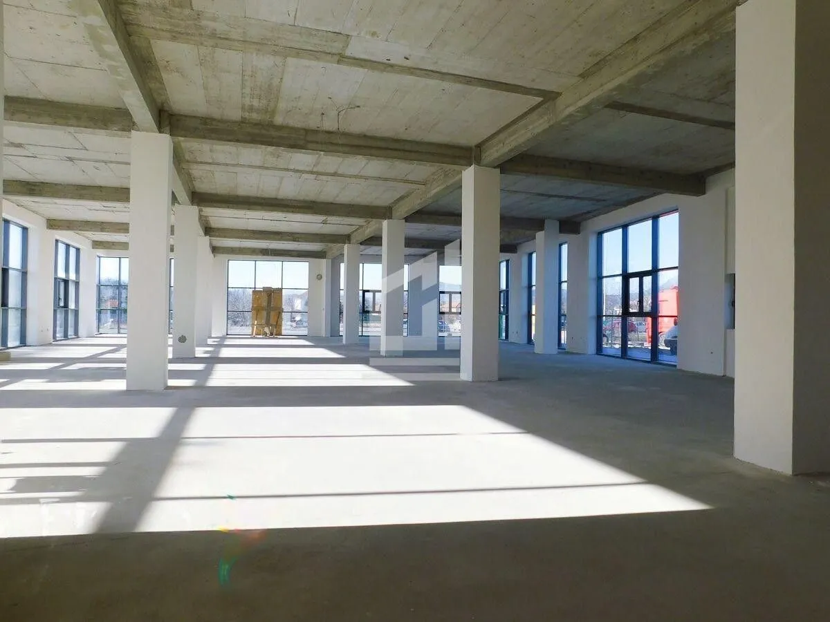 Rent, office space, 1950m², Podgorica, Crna Gora