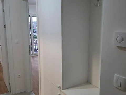 Izdavanje, jednosoban stan, 40m², Pobrežje, Podgorica - image 7