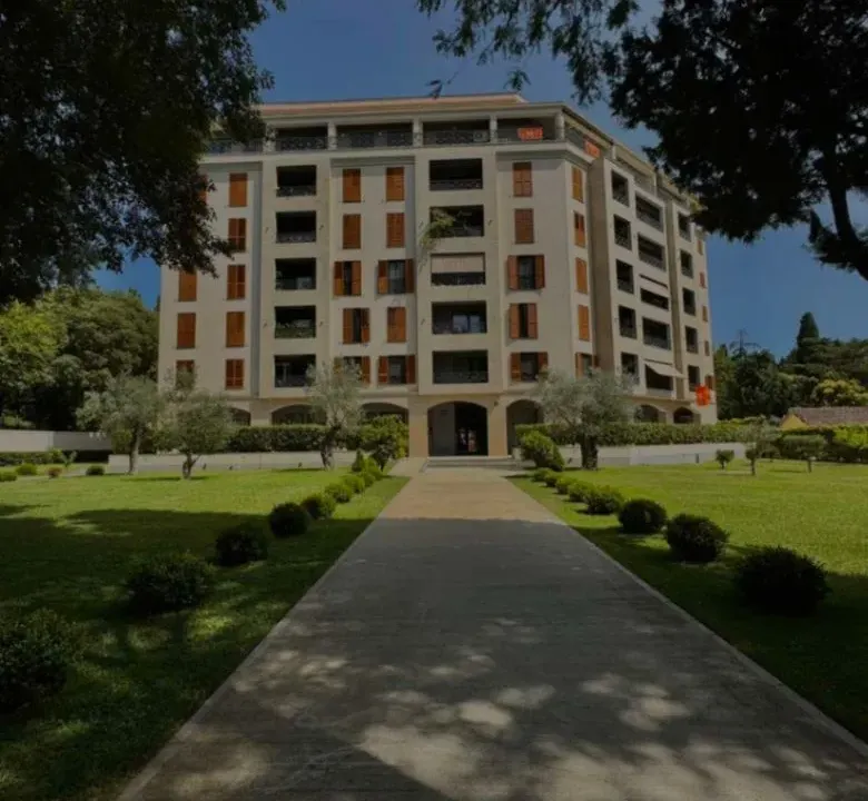 Izdavanje, jednosoban stan, 45m², Centar, Podgorica