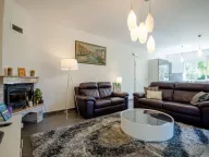 Sale, house, 251m², Katun Reževići, Budva - image 9