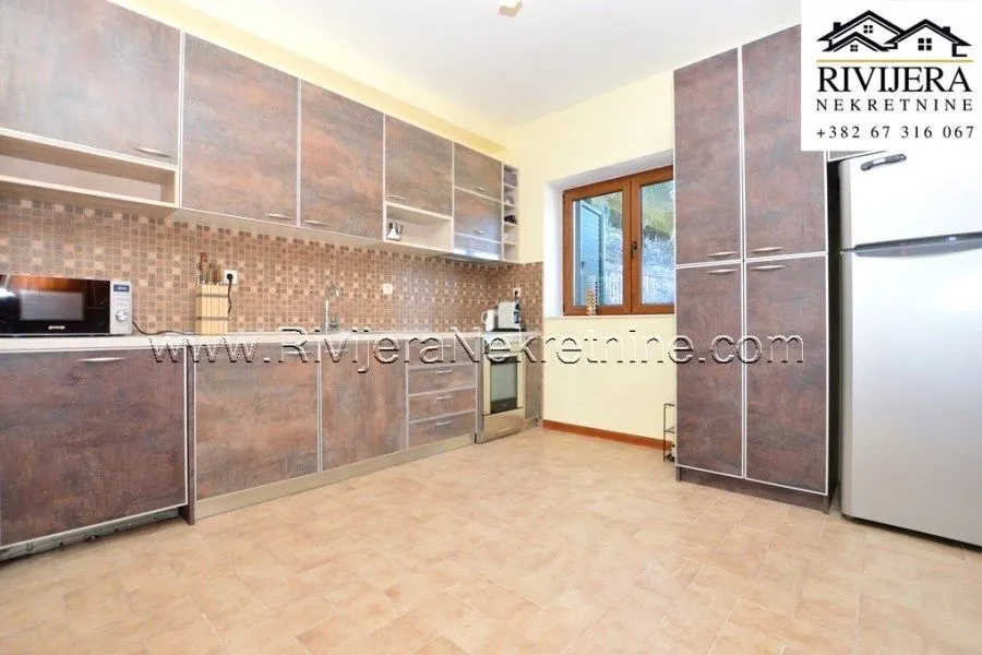 Prodaja, kuća, 223m², Žvinje, Herceg Novi