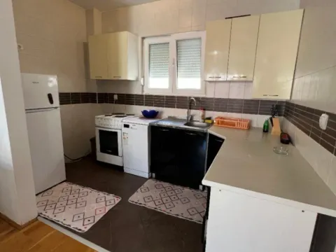 Rent, one bedroom apartment, 50m², Centar, Bar - image 4