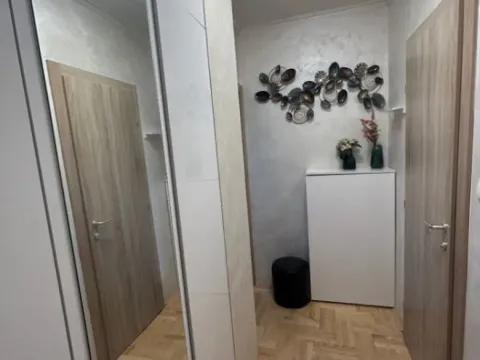 Izdavanje, trosoban stan, 73m², Apelovac, Niš - image 2