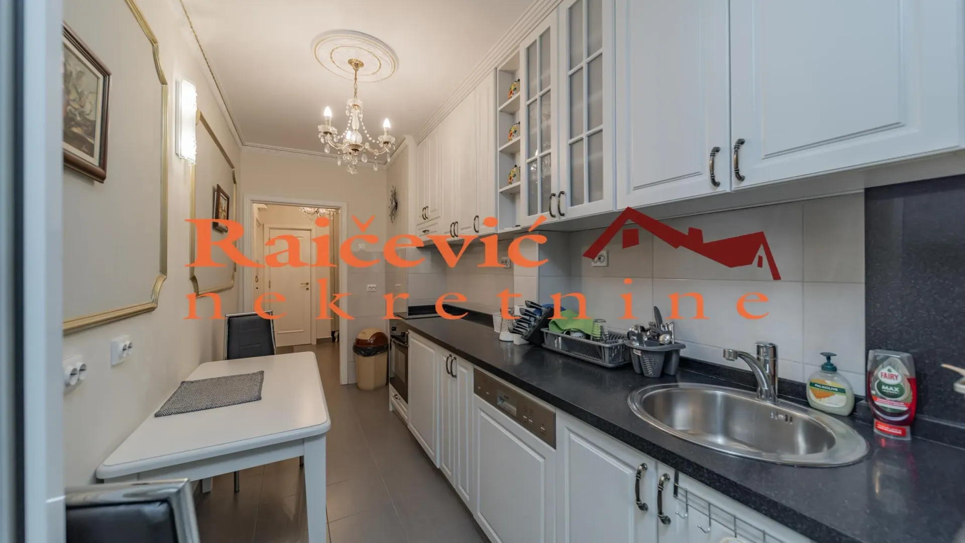 Prodaja, dvosoban stan, 62m², Centar, Stara Pazova