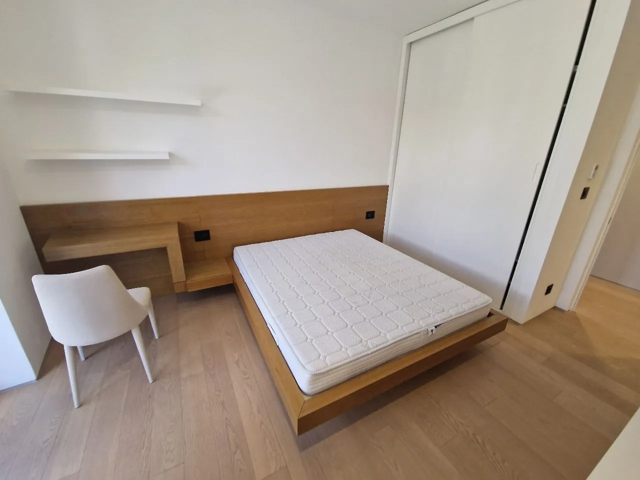 Rent, two bedroom apartment, 84m², Centar, Budva