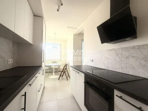 Izdavanje, trosoban stan, 76m², Novi Beograd Blok 61, Novi Beograd Sve Podlokacije - image 4