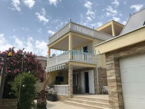 Prodaja, kuća, 300m², Dobra Voda, Budva