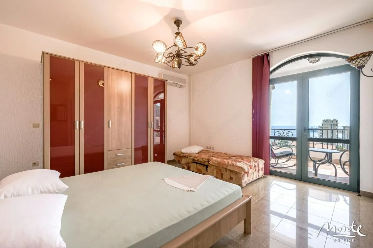 Sale, house, 560m², Petrovac, Budva