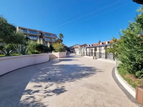 Sale, one bedroom apartment, 47m², Pržno, Budva - image 8