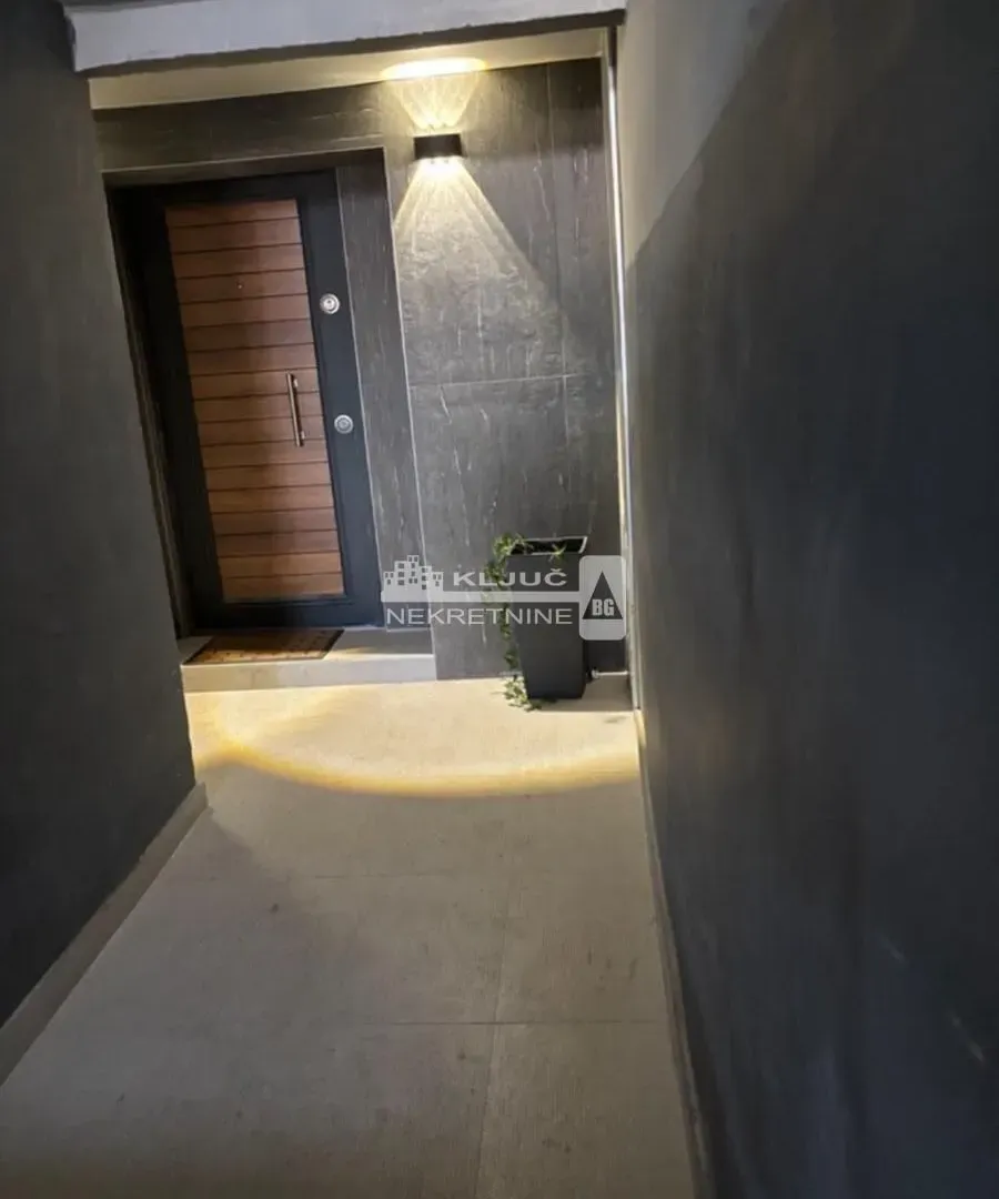 Sale, two bedroom apartment, 87m², Đeram Pijaca, Beograd