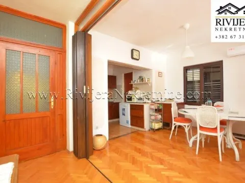 Prodaja, kuća, 200m², Centar, Herceg Novi - image 9