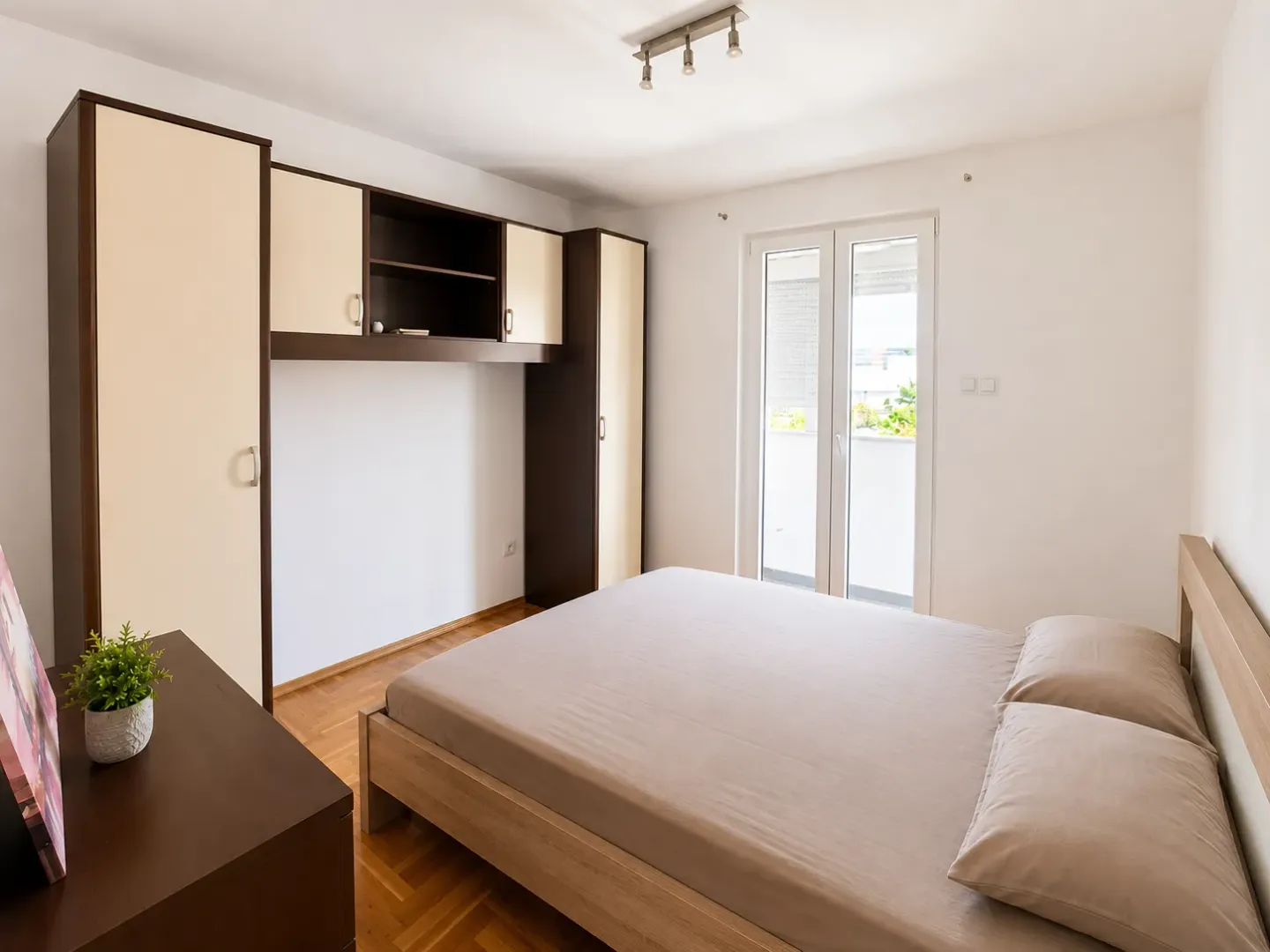 Prodaja, dvosoban stan, 56m², 1 maj, Podgorica